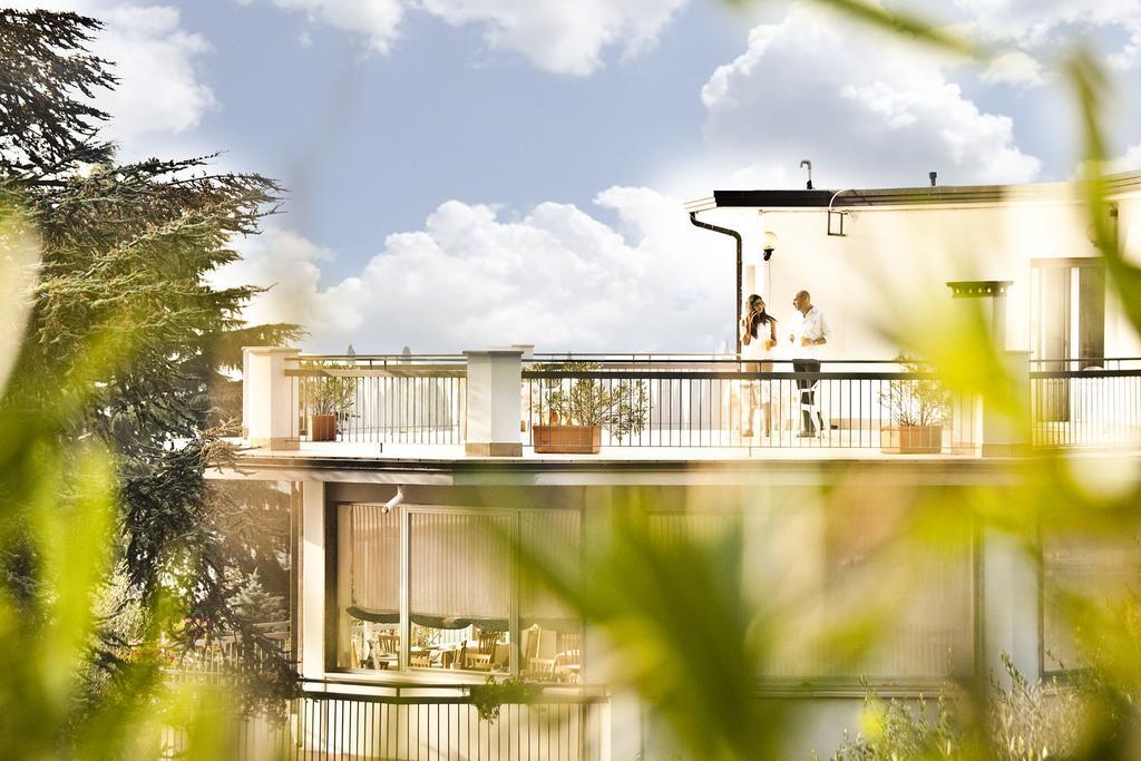 Hotel Villa Orizzonte Мальчезине Экстерьер фото