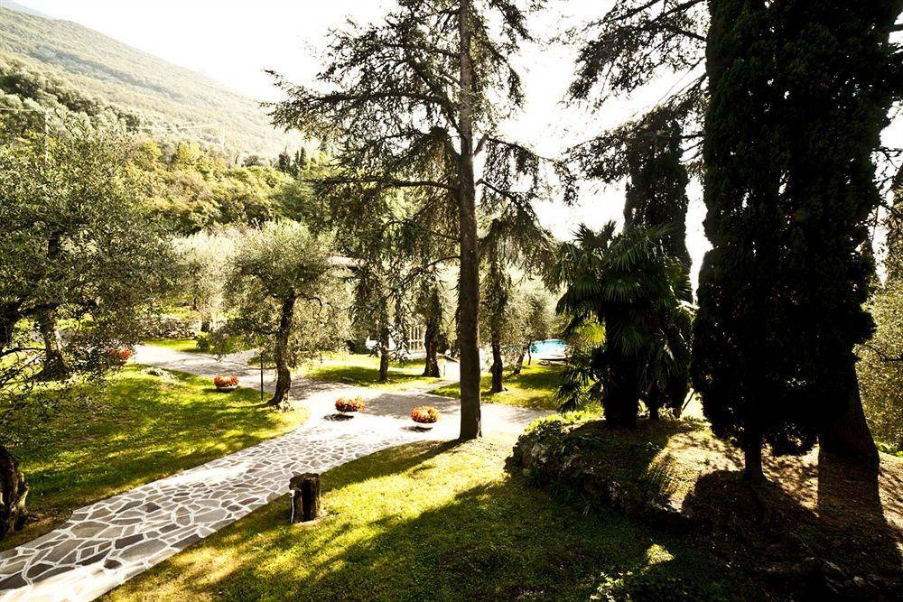 Hotel Villa Orizzonte Мальчезине Экстерьер фото